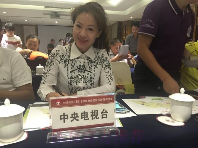 从踢瓶盖到球队队长 走进陕西女队张静的故事